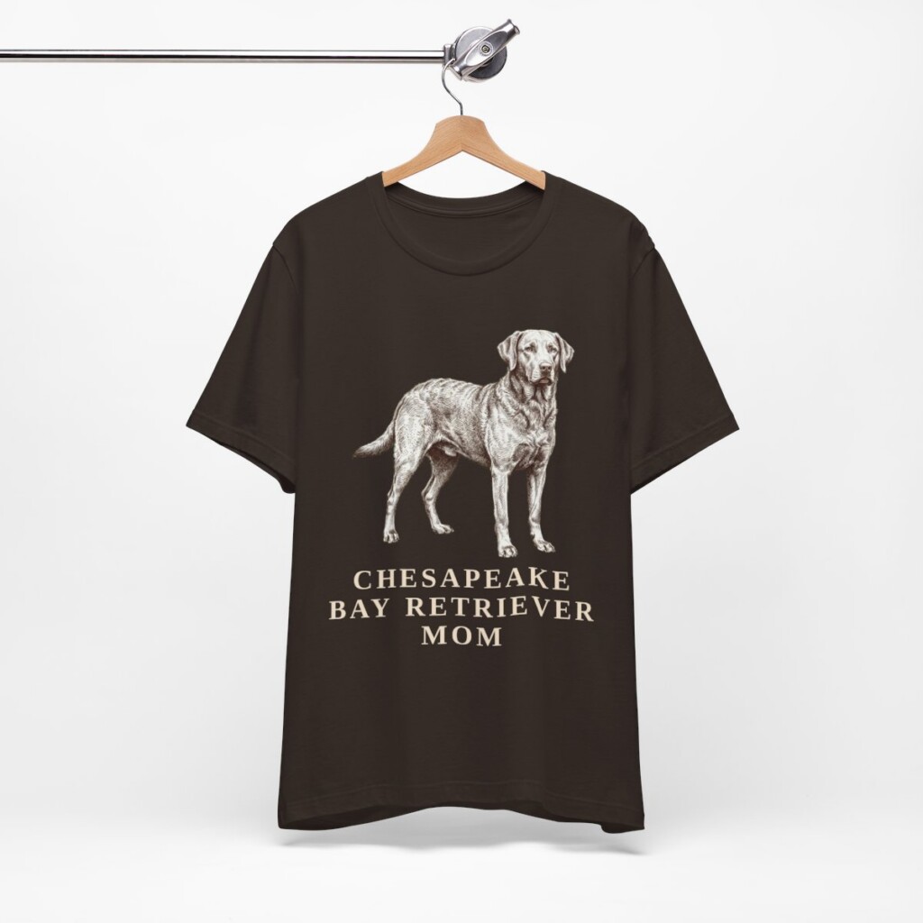 Chesapeake Bay Retriever Mom Shirt, Vintage Dog Sketch Tee, Dog Mom Gift