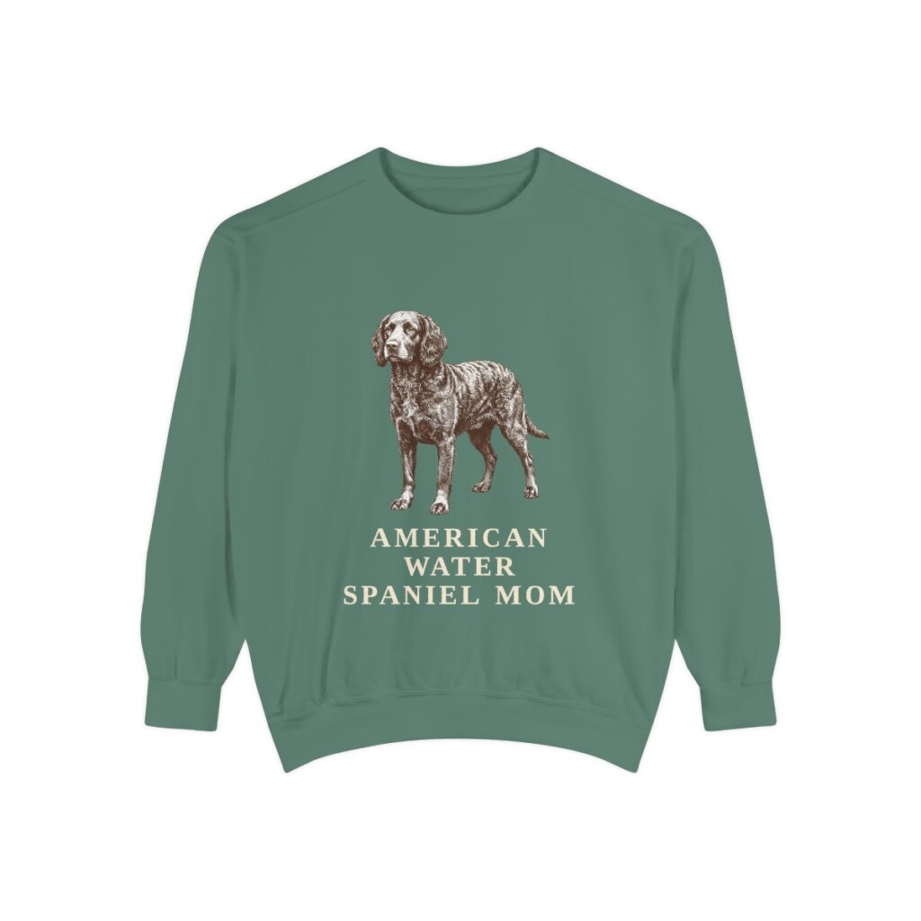 american-water-spaniel-sweatshirt-mom-light-green American Water Spaniel Mom Sweatshirt, Light Green, front view