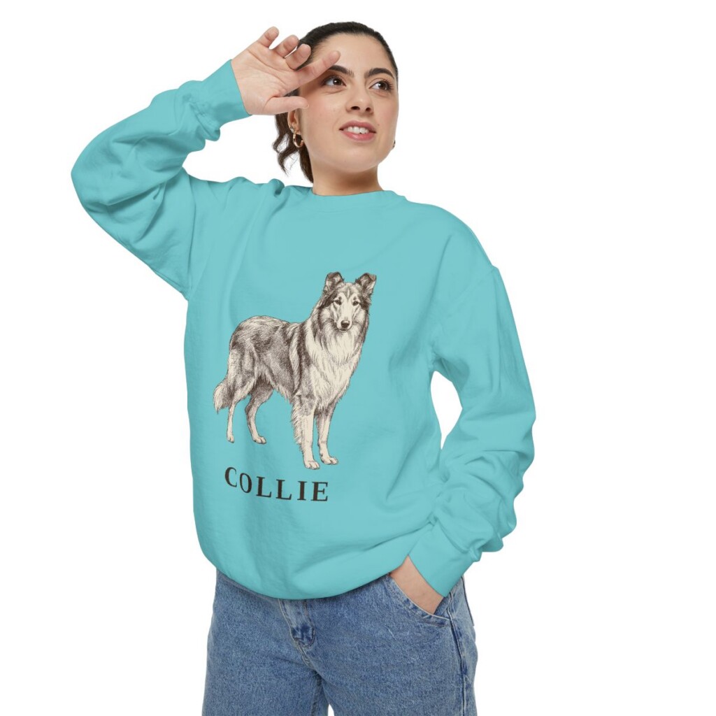Collie Sweatshirt, Chalky Mint, person 2 context