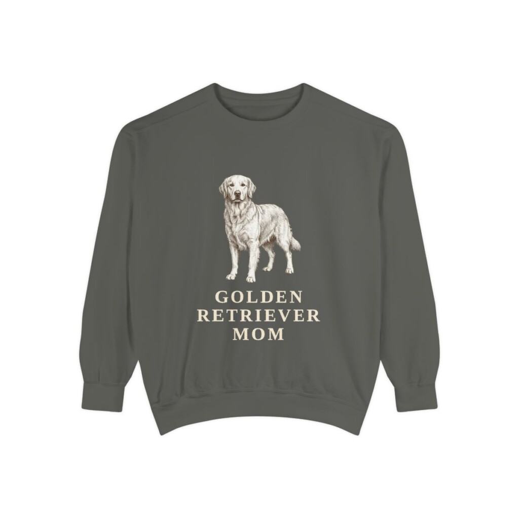 Golden Retriever Mom Sweatshirt, Pepper, front view